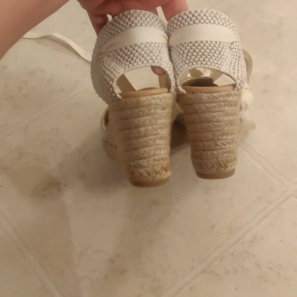 New!Gaimo Silver Tone Espadrille Closed Toe Wedge Sandals Y2K Cottagecore Coasta